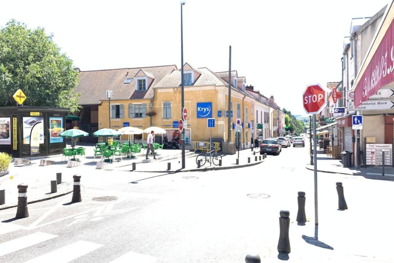 Apartment M8 Le Vieux Massyrer600morly20 Minnetflixneuf Massy (Essonne)